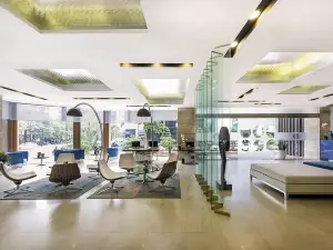 Khách sạn Novotel Suites Hanoi