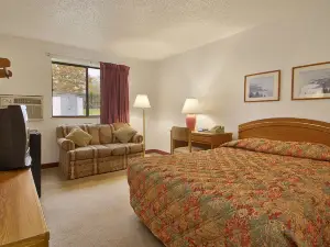 Super 8 by Wyndham New Castle