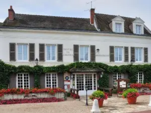 Logis Hôtel Auberge de l'Ecole