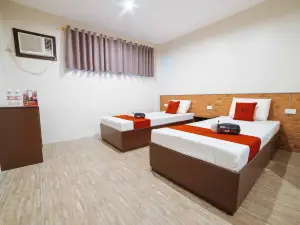 RedDoorz @ Traveler's Inn Bajada Davao