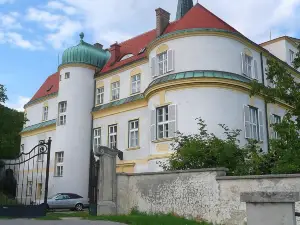貢波爾茨基興城堡飯店