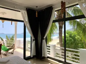 Timothe Beach Apartments