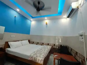 FabExpress Shree Siya Raman - 500m from Shri Ram Janam Bhumi