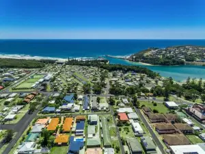Whispering Pines Unit 3, 7 Waratah Lane Evans Head