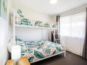 The Relax Shack - Pet Friendly - 8 Mins Walk to Beach