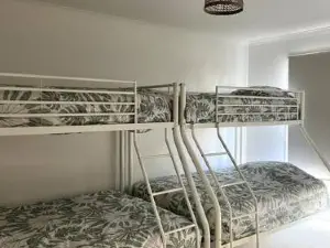 Ela Meine 'Come Stay'