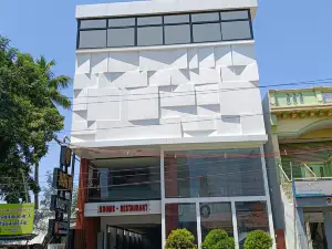 Hotel Vardha Inn