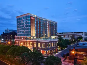 ฮิลตันการ์เด้นอินน์ ดาวน์ทาวน์แนชวิลล์/ศูนย์การประชุม