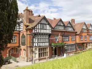 The Crown Manor House Hotel