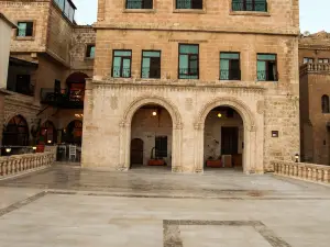 Tuğhan Hotel