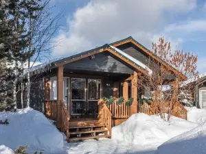 Explorer Cabins at Yellowstone
