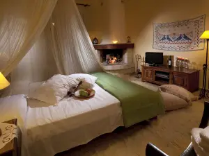 Agnantio studios & suites