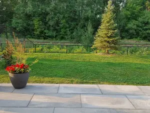 1Bed  1Bath Apartment  Quiet, close to park, beach,  biking and walking trails