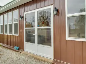 Cozy Mountain Home Studio 8 Mi to Bull Shoals Lake
