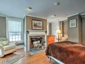 Historic Bradford Home - 8 Mi to Mount Sunapee!