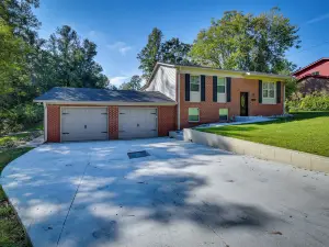 適合家庭的塔斯基吉家庭住宅：離大學3英里！