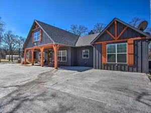 Lake Tawakoni Access: Home w/ Game Room!