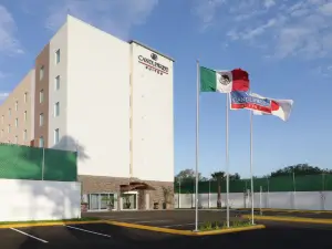 แคนเดิลวูด สวีทส์ เซลายา บาย IHG