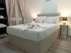 Modern & Stylish Retreat 15 Mins to Central London