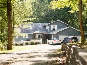 Acorn Ridge Bed and Breakfast