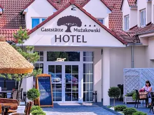 Hotel Mużakowski