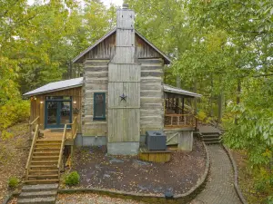 Historic Family Cabin to Watch the Sunset with 270 Degree Views of Kentucky Lake