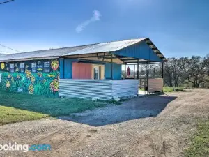 San Marcos River Hideaway with Game Room and Fire Pit