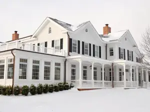 The Quogue Club