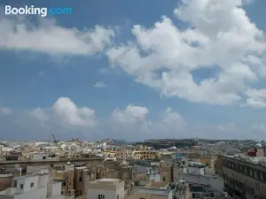 St Gaetan Accommodation 6B