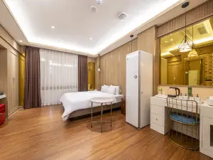 Gwangyang Divine Hotel
