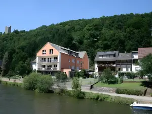 Pension & Seminarhaus "Haus am Fluss"