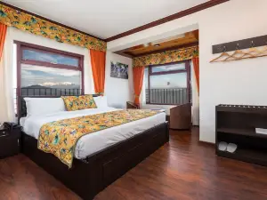 Summit Sherpa Mountain Hotel & Spa