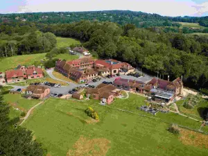 voco Lythe Hill Hotel & Spa