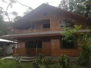 Hospedaje Campos ELÌSEOS