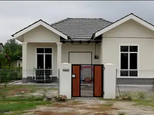 HOMESTAY AISYAH (  For muslim Only )