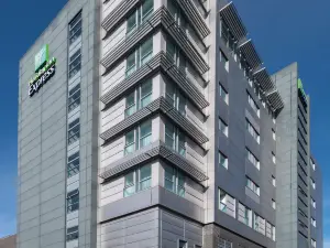 Holiday Inn Express Swindon City Centre