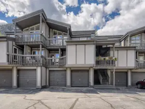 Modern Amenities and Year-Round Pool Access - Charming Retreat