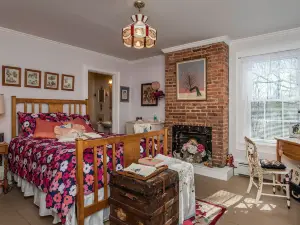 The Pratt Smith House B&B