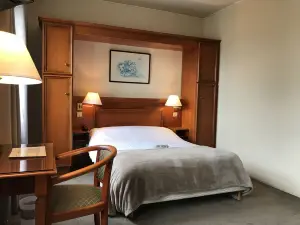 Logis Hôtel-Restaurant les Airelles