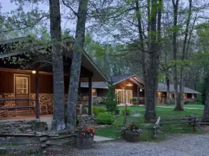 Caryonah Hunting Lodge