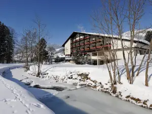 โรงแรม แซนทิส ลอดจ์