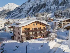 โรงแรมอพาร์ทเมนท์ Roggal