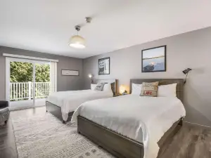 The Shore Club Wisconsin, Ascend Hotel Collection