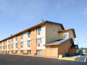 Super 8 by Wyndham Benton Harbor/St. Joseph