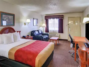 Super 8 by Wyndham Decatur Texas