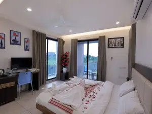 Leena Resort