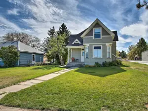 Charming Paris House ~ 1 1/2 Mi to Canyon!