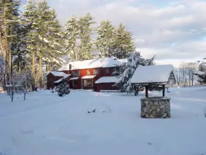 Old Saco Inn