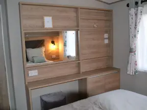 Nice Chalet on a Luxury Resort in Vlaanderen