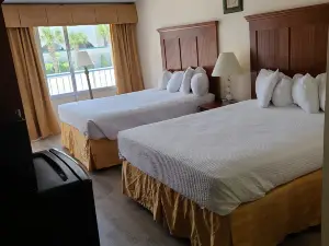 Oceanfront Twilight Surf Hotel